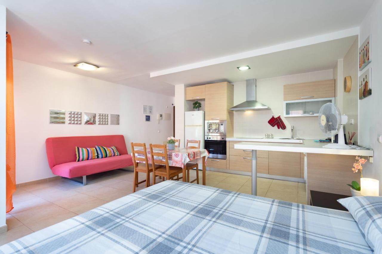 Palm Mar Studio Apartment Luaran gambar